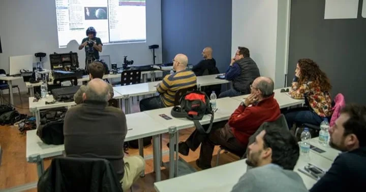 Estudio vídeo / foto (básico) - Imagen 23